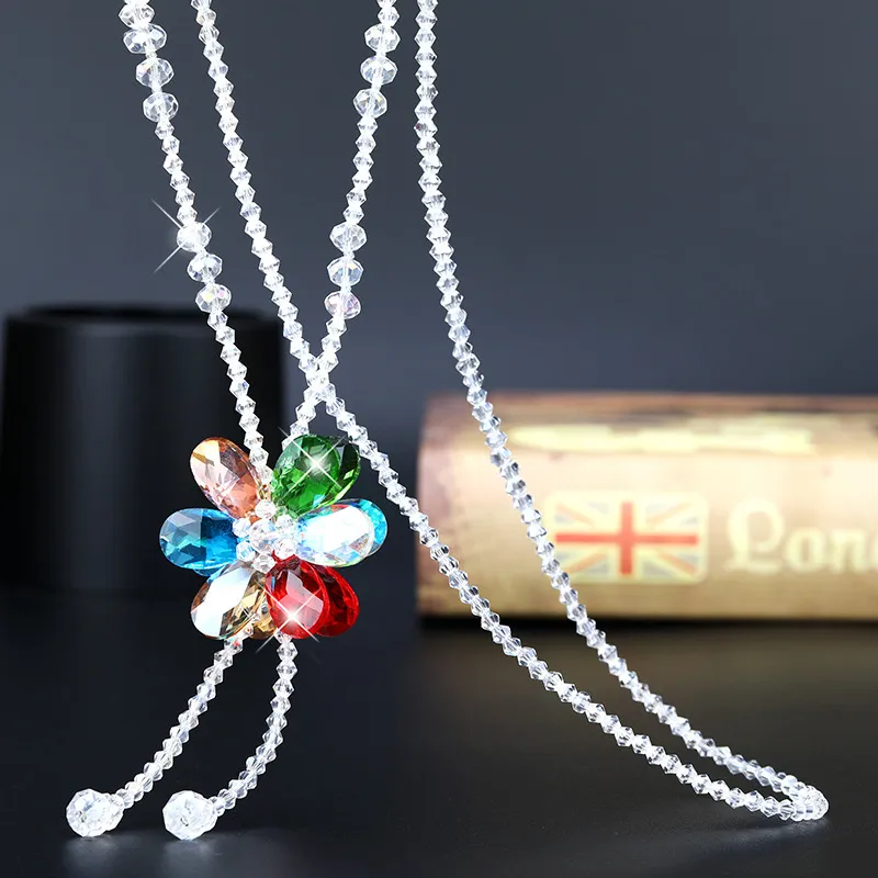 Artistic Flower Crystal Pendant Necklace