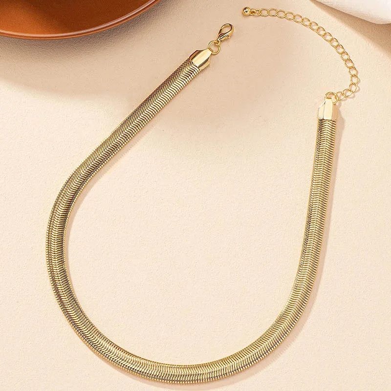 Elegant Gold-Tone Alloy Choker Necklace