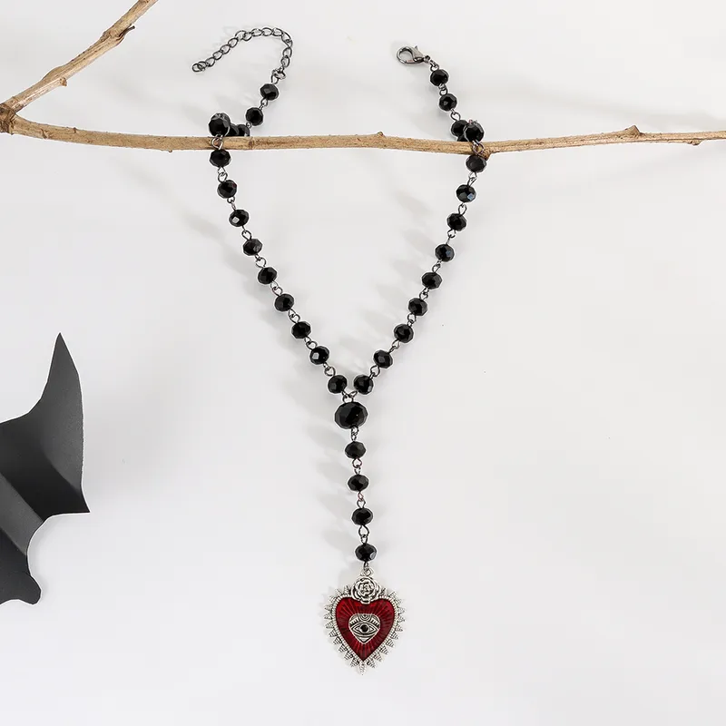 Gothic Retro Heart Pendant Necklace
