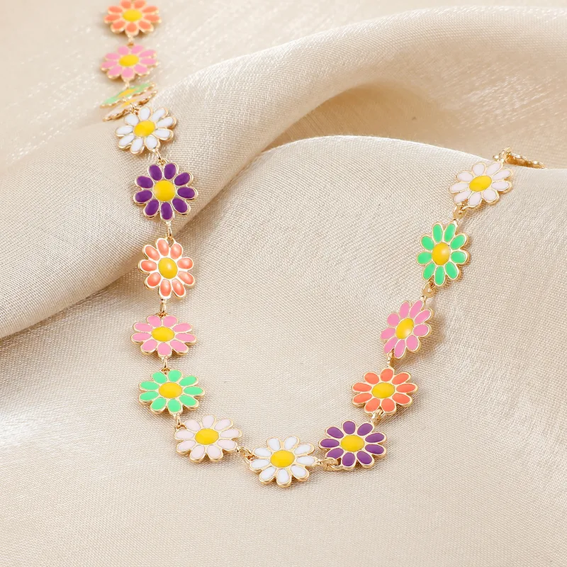 Floral Charm Alloy Necklace