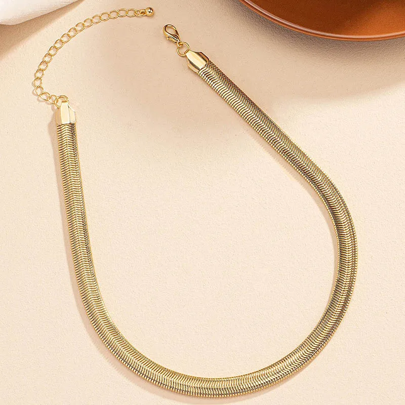 Elegant Gold-Tone Alloy Choker Necklace