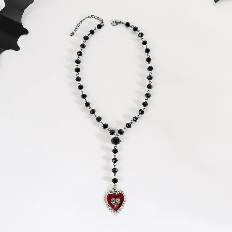 Gothic Retro Heart Pendant Necklace